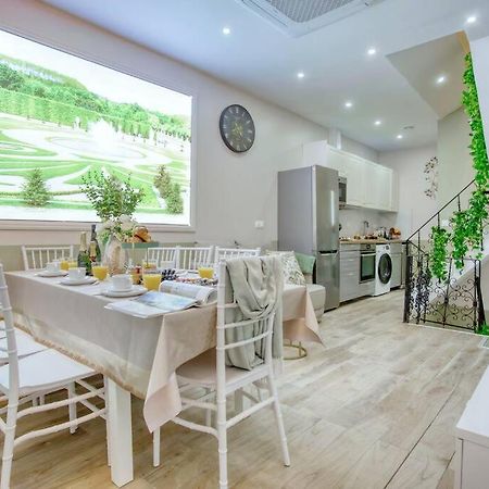 شقة Le Nid Parisien Triplex Cosy Et Chaleureux المظهر الخارجي الصورة