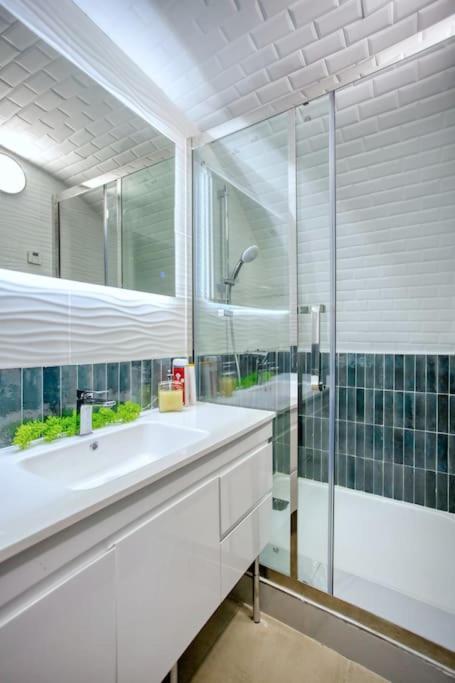 شقة Le Nid Parisien Triplex Cosy Et Chaleureux المظهر الخارجي الصورة