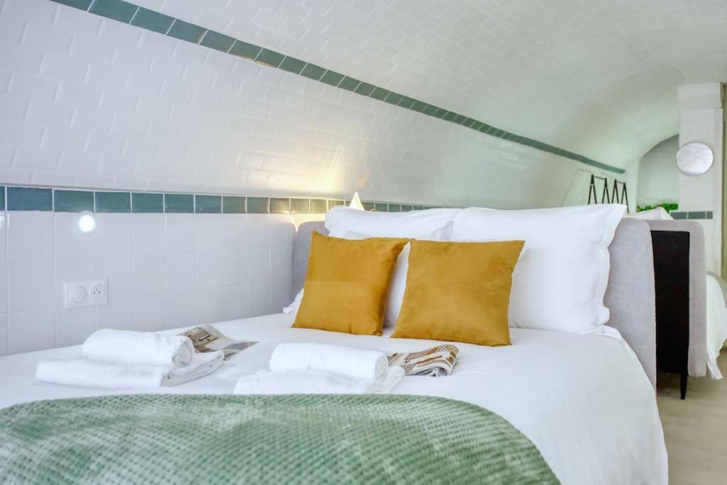 شقة Le Nid Parisien Triplex Cosy Et Chaleureux المظهر الخارجي الصورة