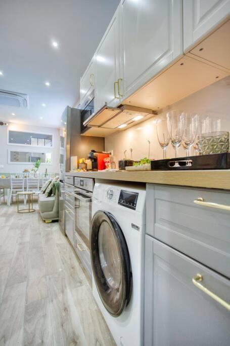 شقة Le Nid Parisien Triplex Cosy Et Chaleureux المظهر الخارجي الصورة
