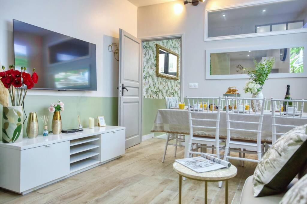 شقة Le Nid Parisien Triplex Cosy Et Chaleureux المظهر الخارجي الصورة