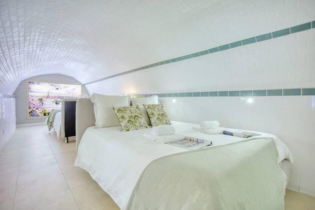 شقة Le Nid Parisien Triplex Cosy Et Chaleureux المظهر الخارجي الصورة